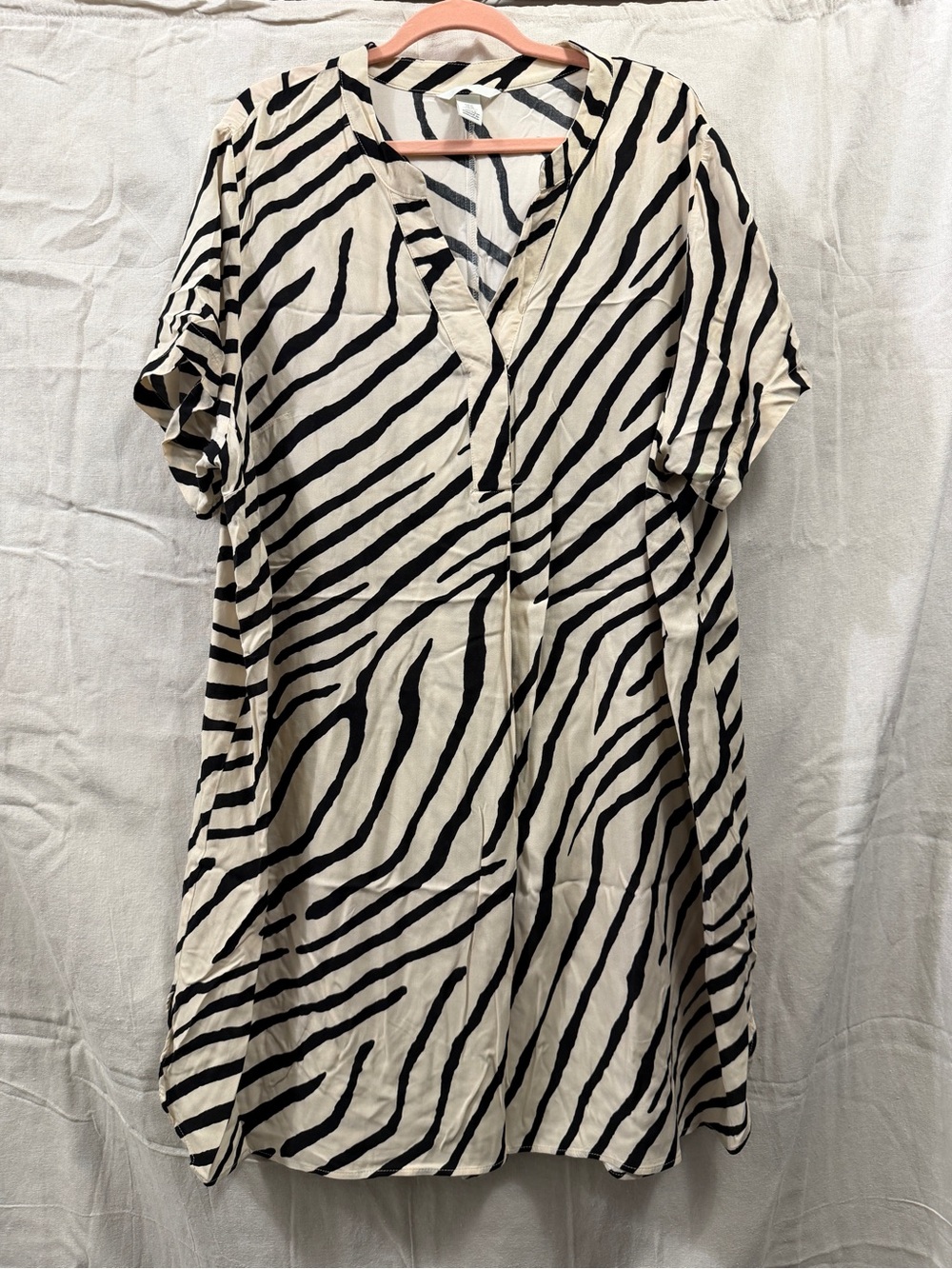 H&M Zebra Stripe V-Neck Tunic - Black & Cream